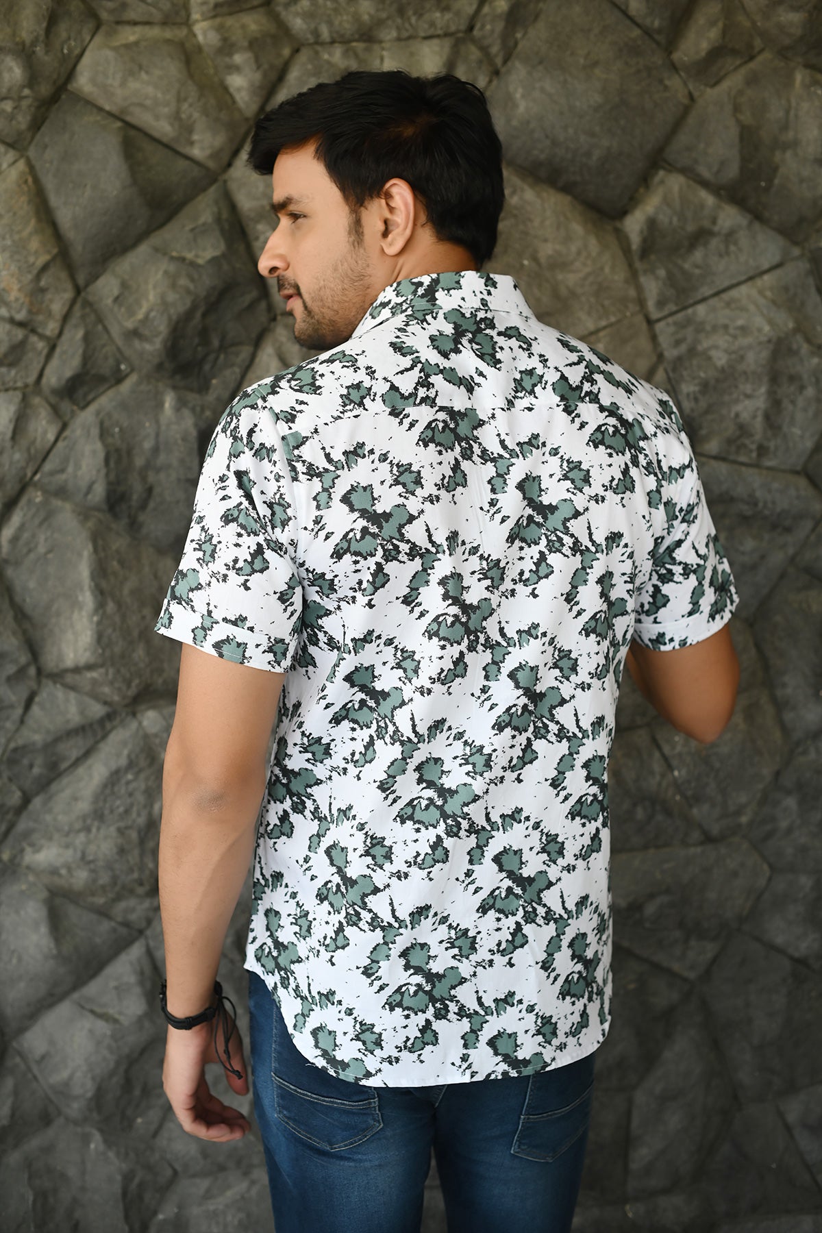 Green Spray print cotton shirt half sleeves