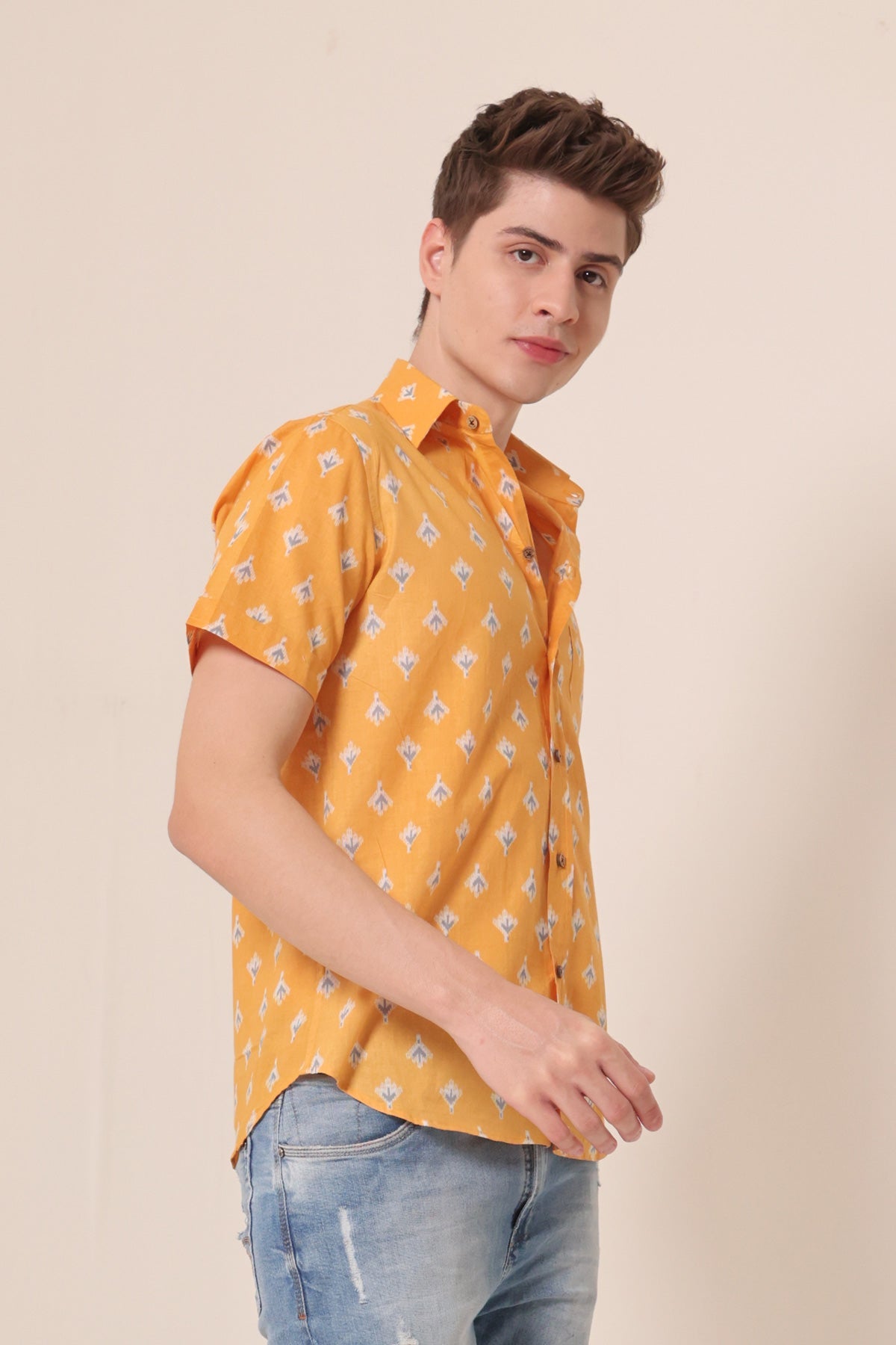 Yellow Arrows  print cotton shirt half sleeves